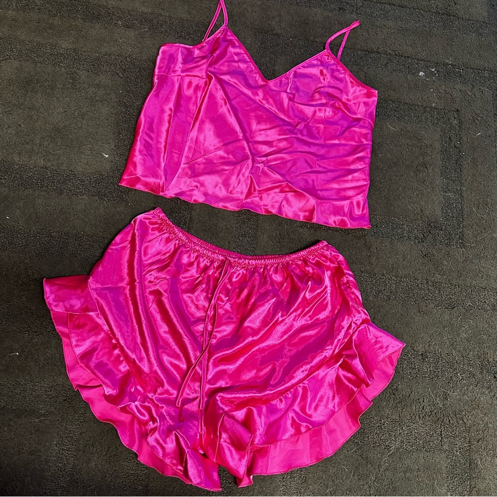 Medium hot pink satin short and tank set